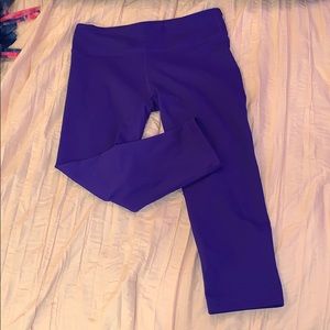 Fabletics cropped leggings